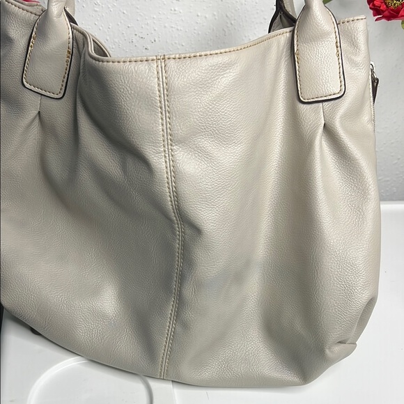 Nine West Gray Shoulder Bag with Hobo Style - Picture 4 of 6